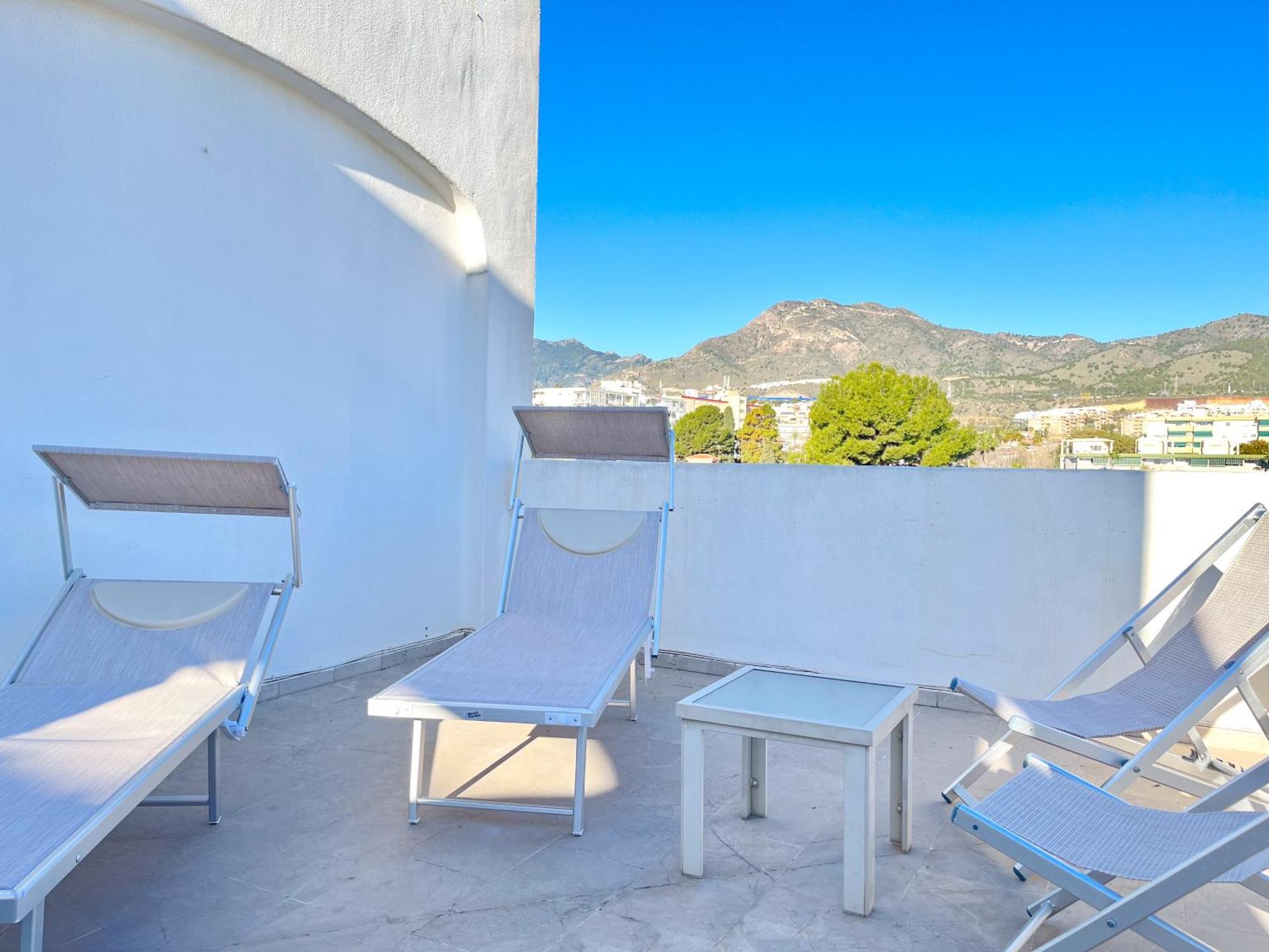 Appartement Spacieux Avec Terrasse Et Piscine Benalmádena Exterior foto